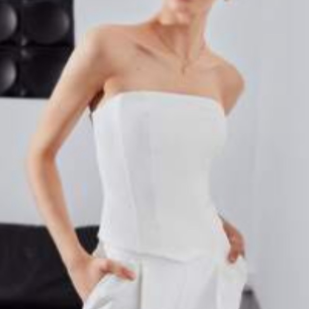 MOTF WHITE CORSET